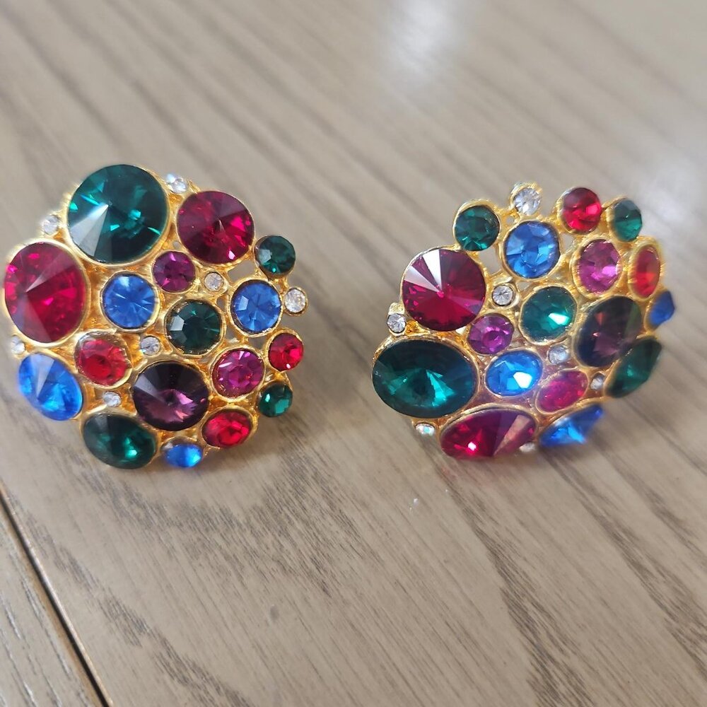 VTG Multi-Jewel Tone Colors Clip-On Earrings Bright Gold Metal Paddle Style - Picture 6 of 9